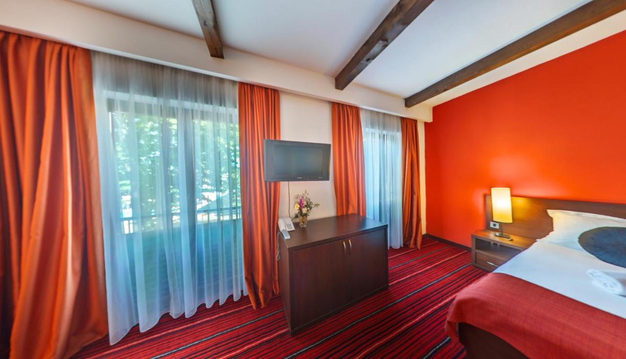 Hotel Villa Donat Sveti Filip i Jakov Exterior foto